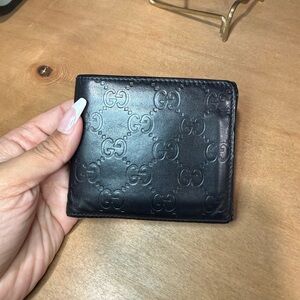 Gucci Guccissima men’s Bifold Wallet